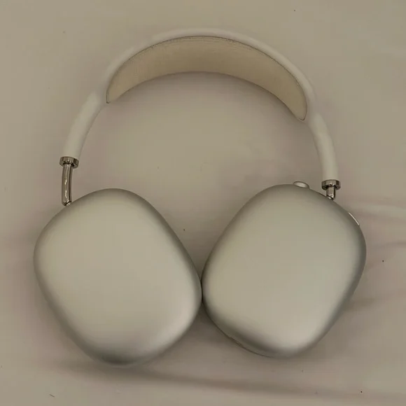 Apple AirPods Max シルバー・ホワイト Apple AirPods Max Headphones Silver | BJ's Wholesale Club